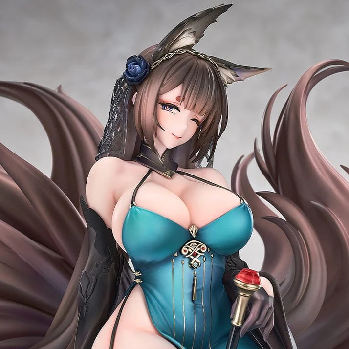Azur Lane statuette PVC 1/7 Amagi Throne of Fallen Petals Ver - Image 5