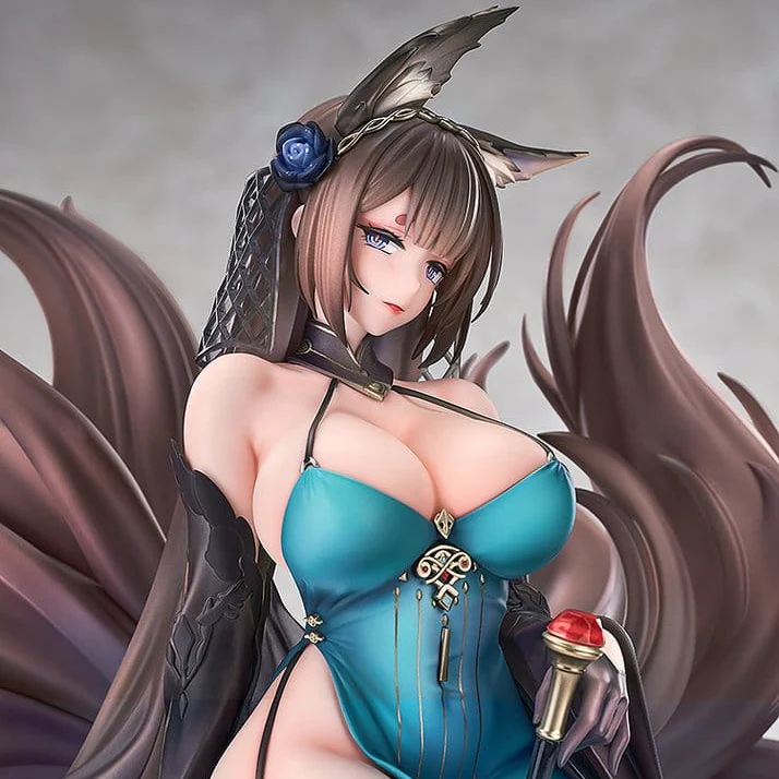 Azur Lane statuette PVC 1/7 Amagi Throne of Fallen Petals Ver - Image 6