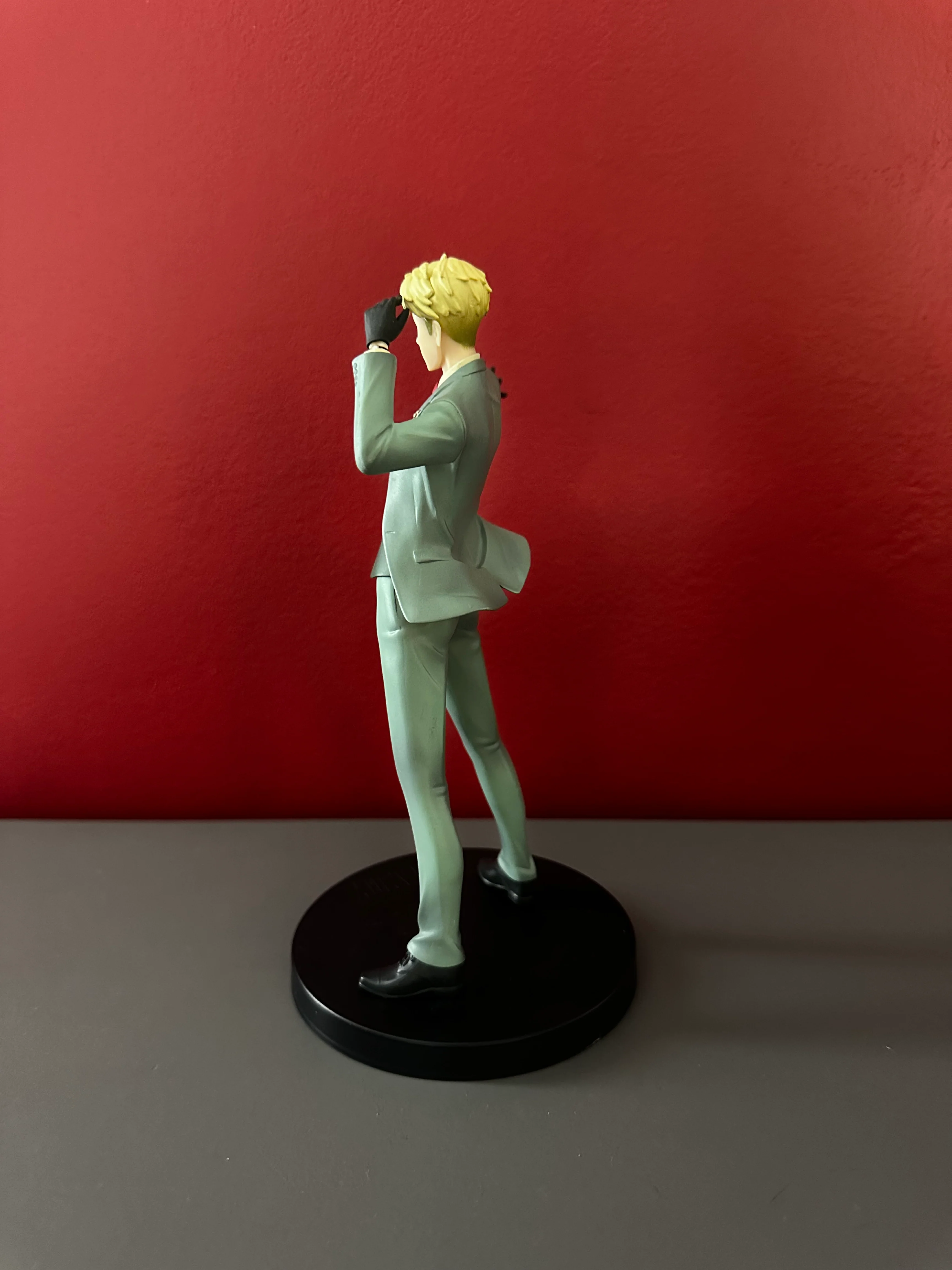 Figurine Loid Forger – Spy x Family Ichiban Kuji Prize A – Occasion - Image 4